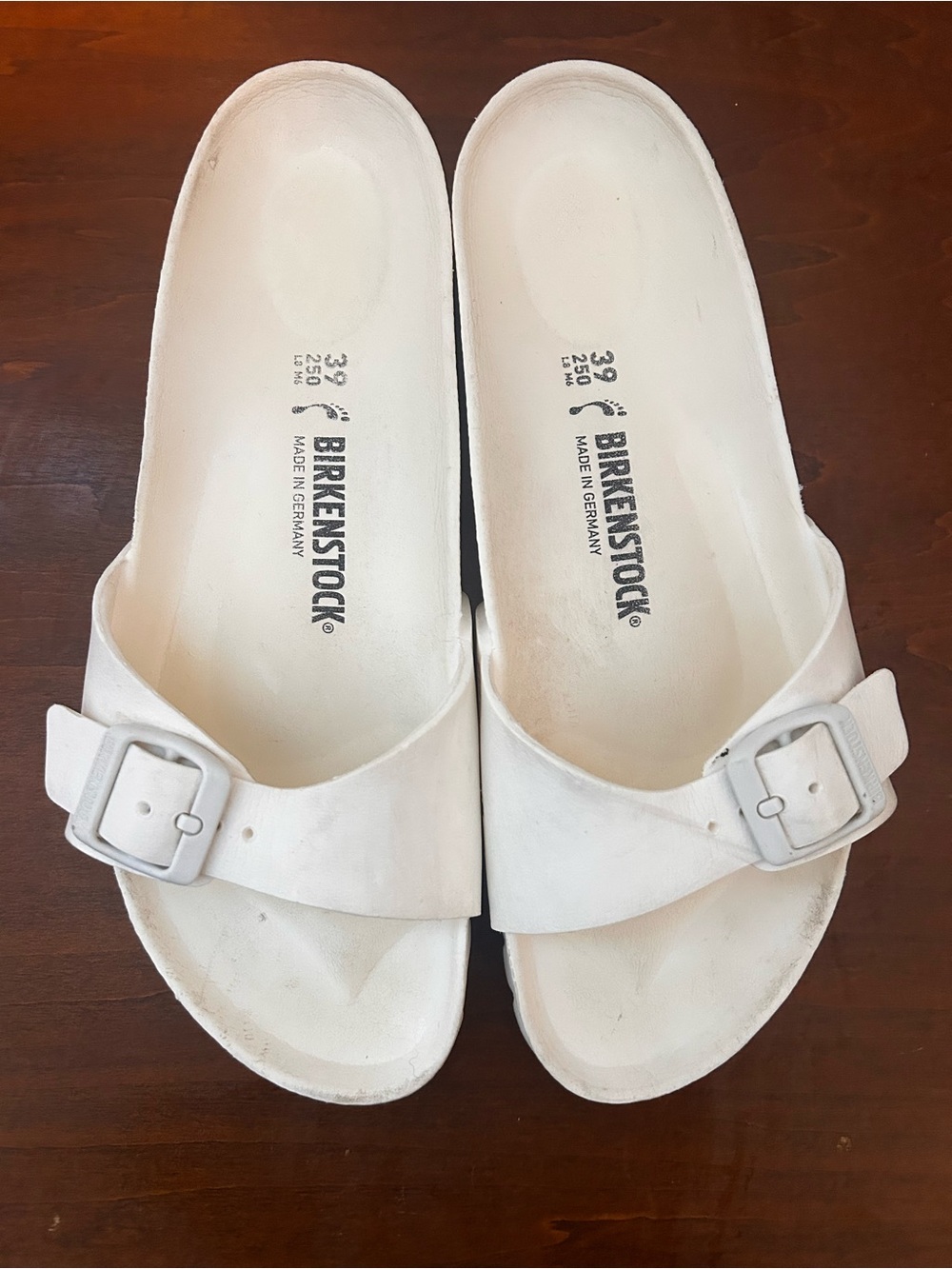 Birkenstock White Single Strap Slide EVA Sandals with Buckle 39/8.5